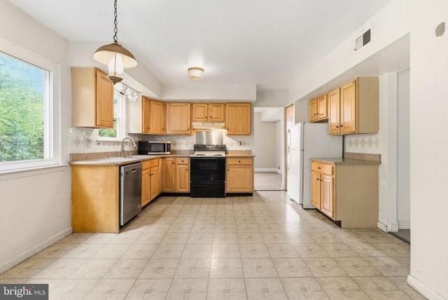 578 COACH RD, Horsham, PA 19044