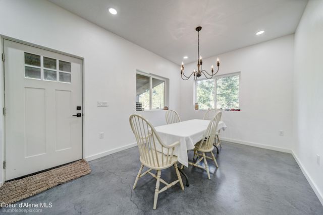 2760 S Sagle RD, Sagle, ID 83860