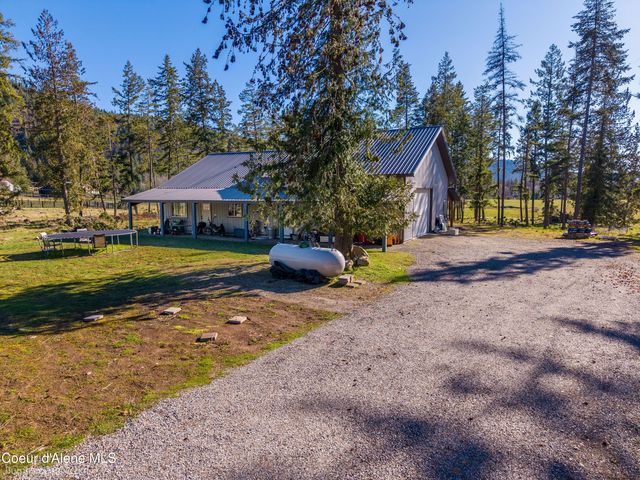 2760 S Sagle RD, Sagle, ID 83860