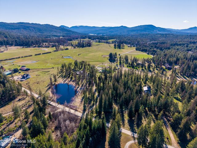 2760 S Sagle RD, Sagle, ID 83860