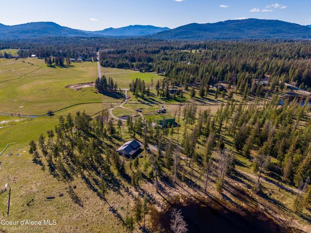 2760 S Sagle RD, Sagle, ID 83860