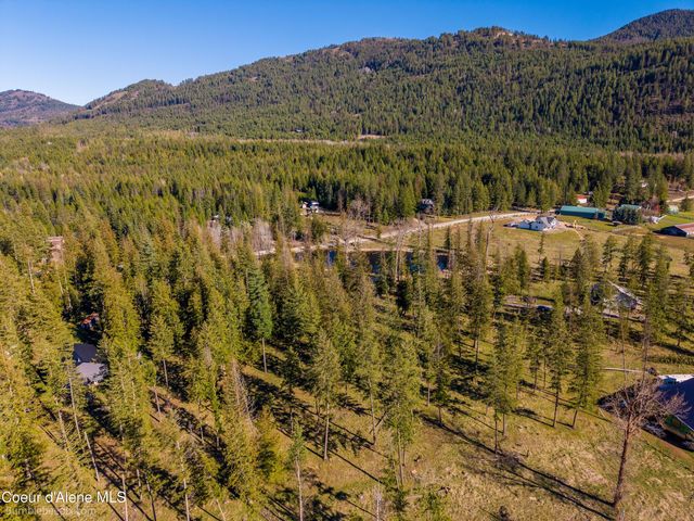 2760 S Sagle RD, Sagle, ID 83860