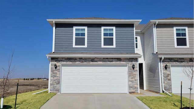 1043 Daisy Lane, Waukee, IA 50263