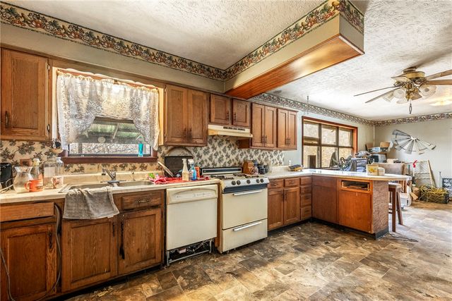 4006 NE Hudson Road, Rogers, AR 72756