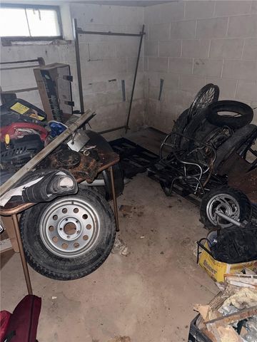 4006 NE Hudson Road, Rogers, AR 72756