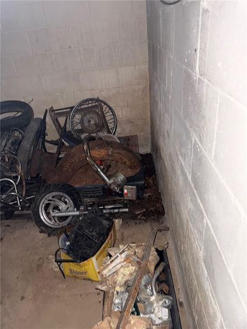 4006 NE Hudson Road, Rogers, AR 72756