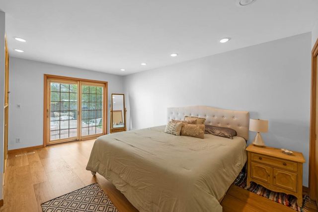 324 E 20th Street, Ames, IA 50010