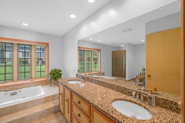 324 E 20th Street, Ames, IA 50010