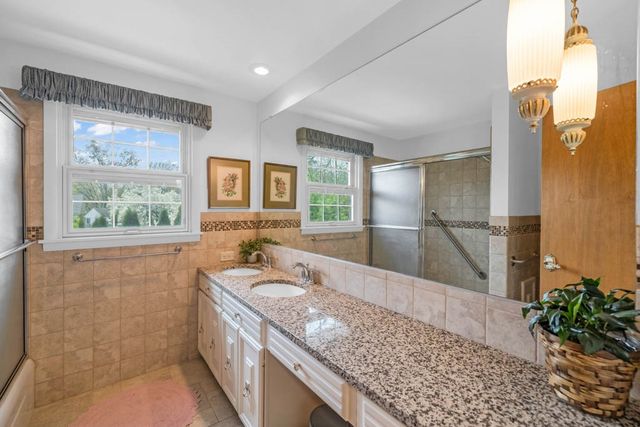 324 E 20th Street, Ames, IA 50010