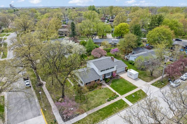 324 E 20th Street, Ames, IA 50010