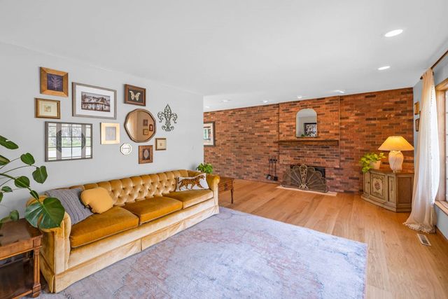 324 E 20th Street, Ames, IA 50010
