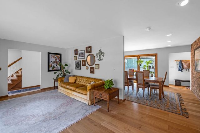 324 E 20th Street, Ames, IA 50010