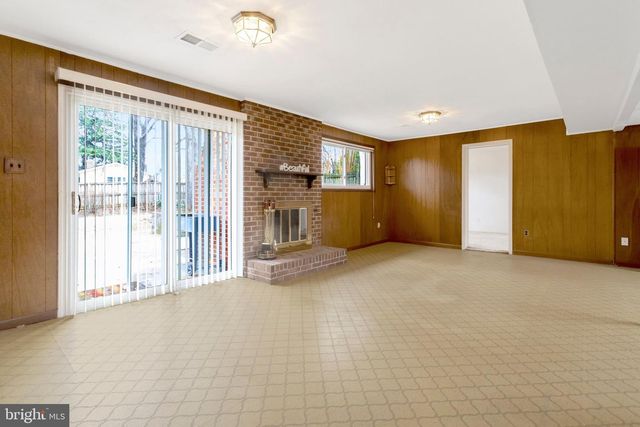 6009 JENNINGS LN, Springfield, VA 22150