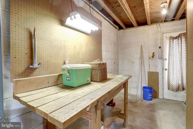 6009 JENNINGS LN, Springfield, VA 22150