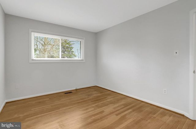 6009 JENNINGS LN, Springfield, VA 22150