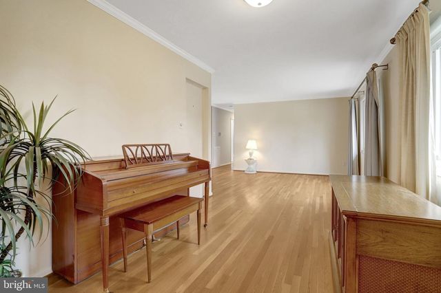 6009 JENNINGS LN, Springfield, VA 22150