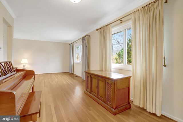 6009 JENNINGS LN, Springfield, VA 22150