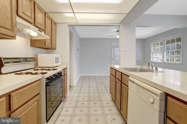 6009 JENNINGS LN, Springfield, VA 22150