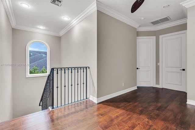 10291 Sweet Bay St, Plantation, FL 33324