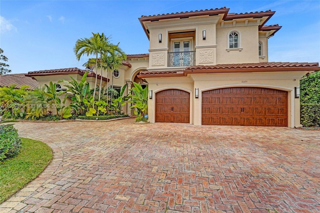 10291 Sweet Bay St, Plantation, FL 33324