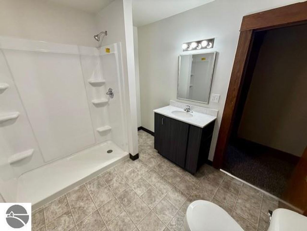 Image 10 of property listing at 615 Wright Avenue, Alma, MI 48801