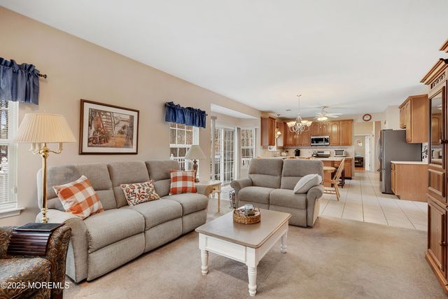 18 Serendipity Drive, Jackson, NJ 08527