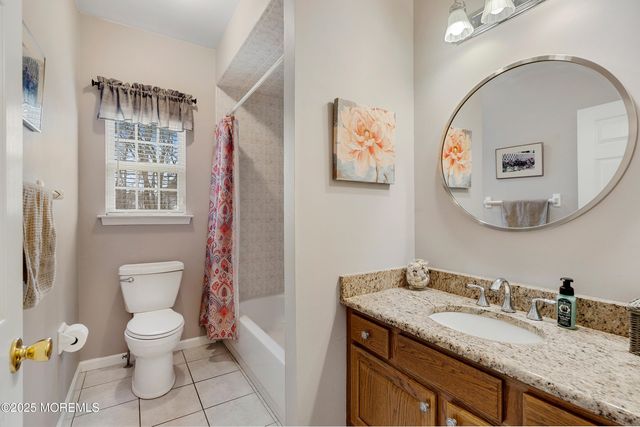 18 Serendipity Drive, Jackson, NJ 08527