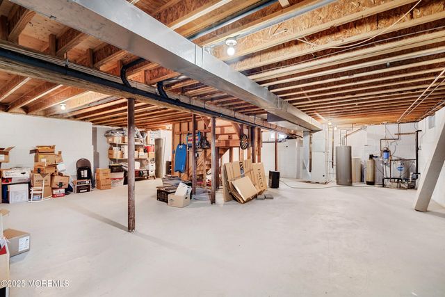 18 Serendipity Drive, Jackson, NJ 08527