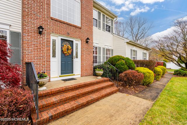 18 Serendipity Drive, Jackson, NJ 08527