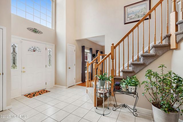 18 Serendipity Drive, Jackson, NJ 08527