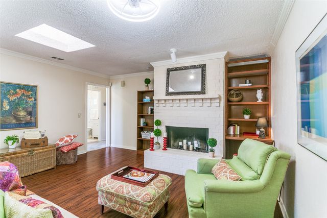 2213 Jamestown Court, Carrollton, TX 75006