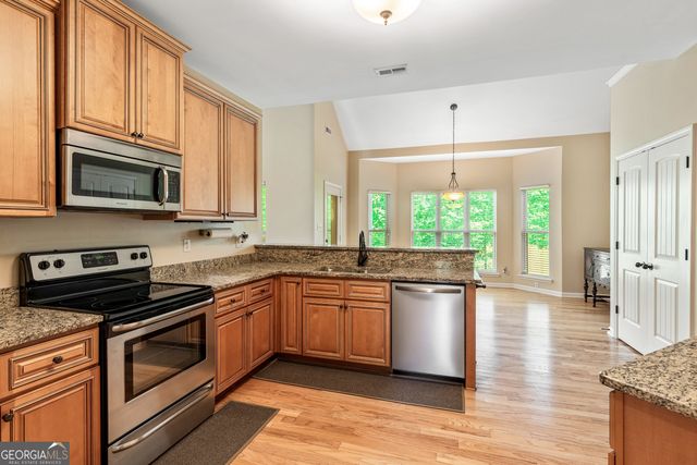 137 Martins Pond Road, Newnan, GA 30263