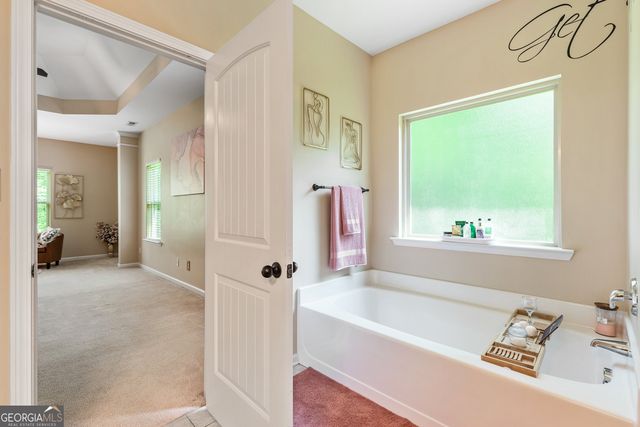 137 Martins Pond Road, Newnan, GA 30263