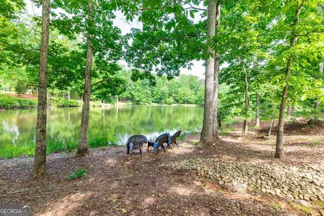 137 Martins Pond Road, Newnan, GA 30263