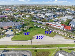 1013 Taylor Rd, Punta Gorda, FL 33950