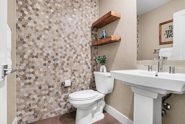 3858 Development 1000, Fremont, CA 94538