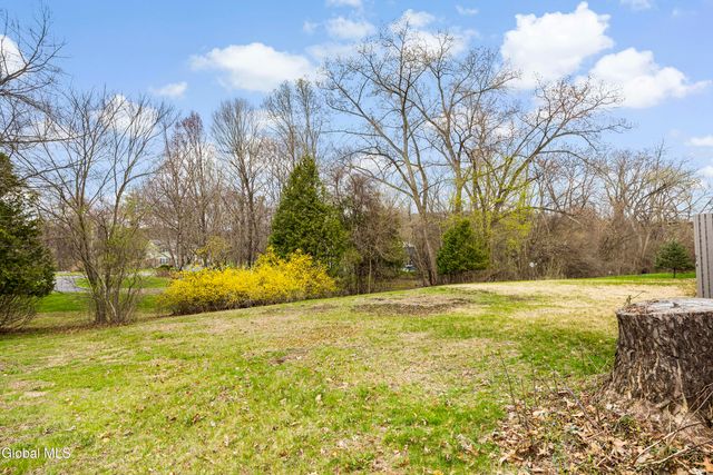 1611 Maple Hill Road, Schodack, NY 12033