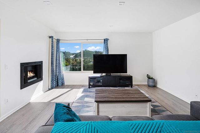 10425 Caminito Cuervo 217, San Diego, CA 92108