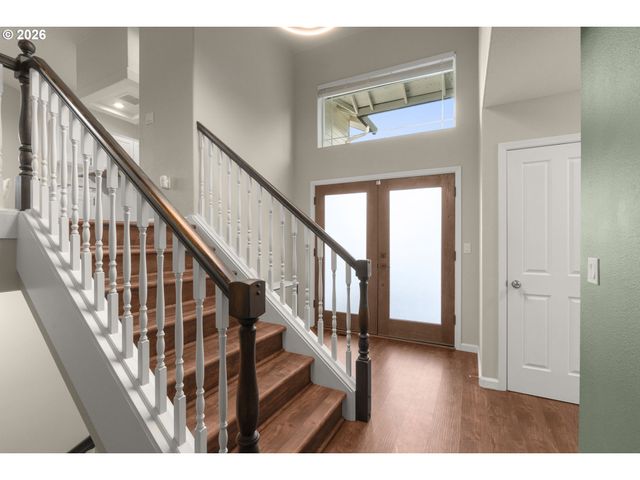 13261 Sw ESSEX Dr, Portland, OR 97223