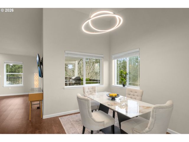 13261 Sw ESSEX Dr, Portland, OR 97223