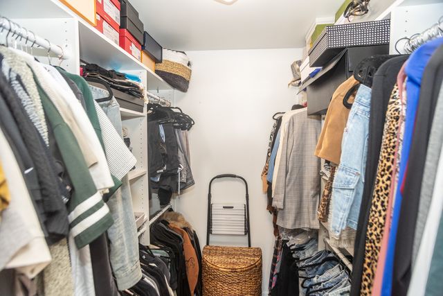 3240 Pitcher Drive, Darien, IL 60561