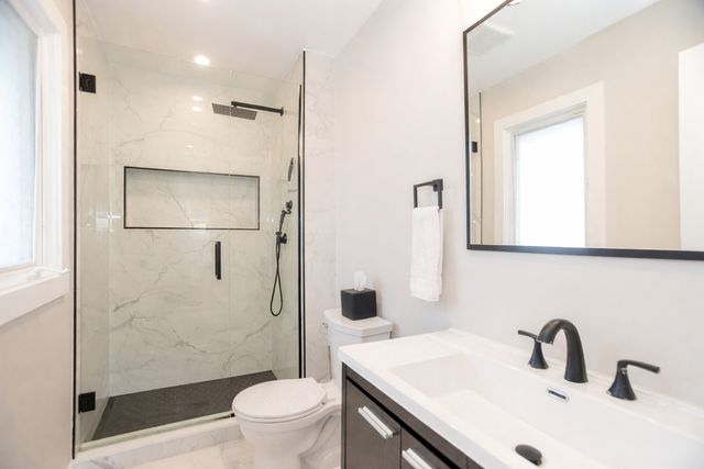 3240 Pitcher Drive, Darien, IL 60561