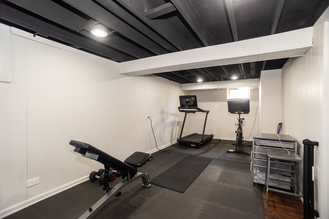 3240 Pitcher Drive, Darien, IL 60561