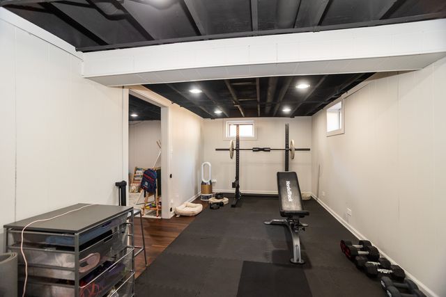 3240 Pitcher Drive, Darien, IL 60561