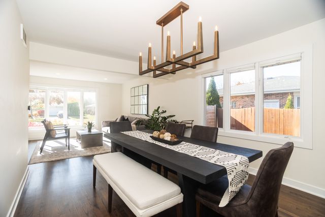 3240 Pitcher Drive, Darien, IL 60561