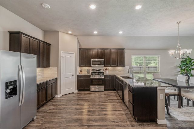 4106 Bridgewood Court, College Station, TX 77845