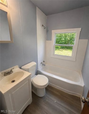 4197 E 160th Street, Cleveland, OH 44128