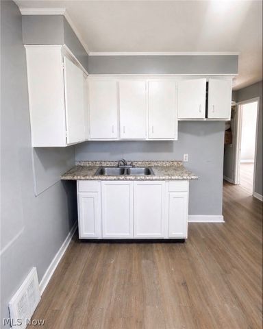 4197 E 160th Street, Cleveland, OH 44128