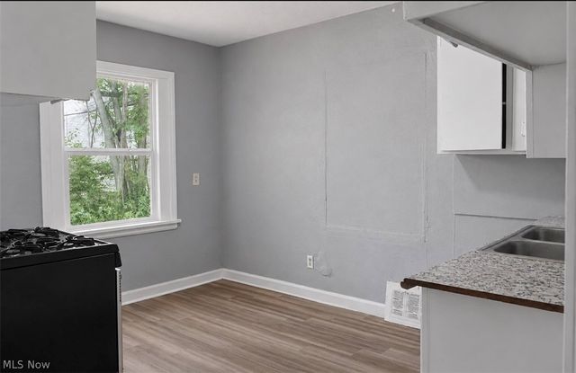 4197 E 160th Street, Cleveland, OH 44128