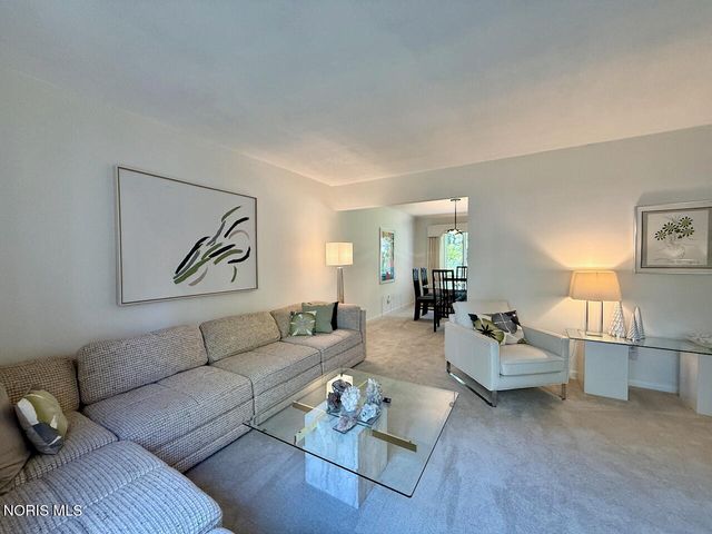 6809 Gaines Mill Drive, Sylvania, OH 43560